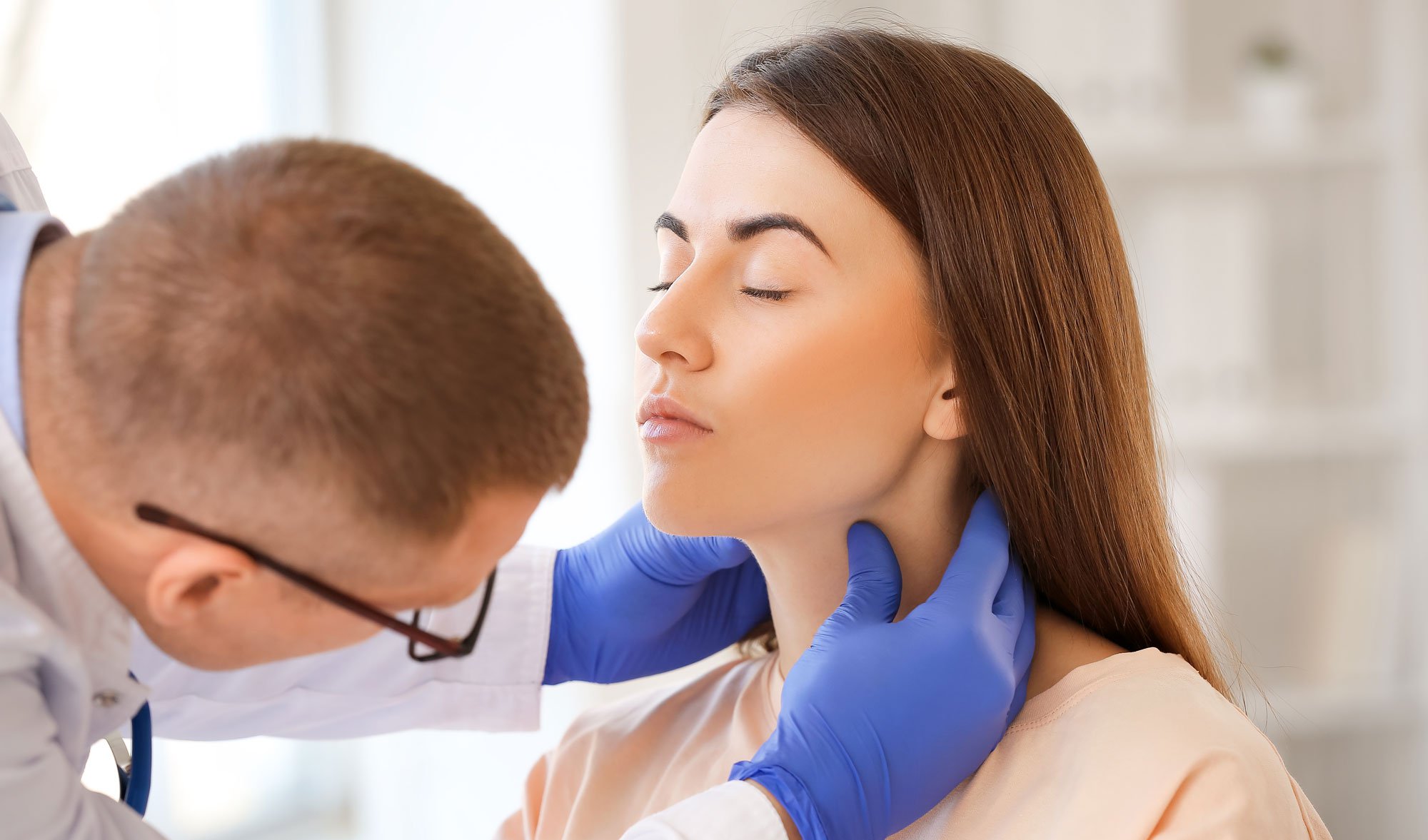 Когда пора записаться к эндокринологу